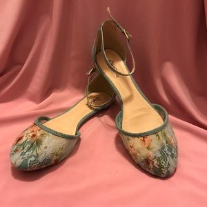 Lace Flats